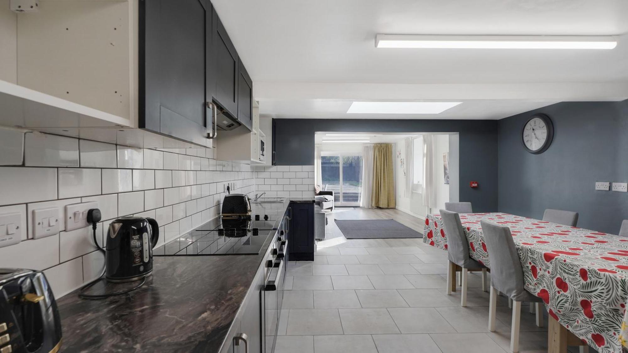 Comfy Double En-Suite Room In Barking Barking  Bagian luar foto